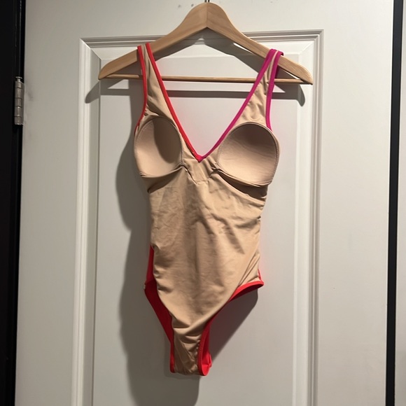 Summersalt one piece swimsuit size 4 pink and red EUC - Picture 9 of 11